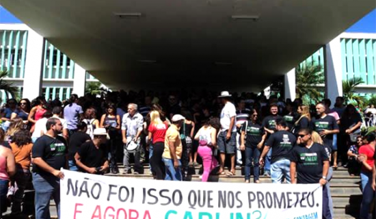 servidores-da-educacao-de-contagem-entram-em-greve