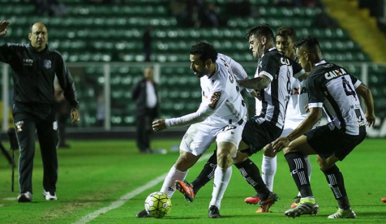 27991335111_296454a8b0_z